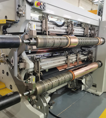 DSPシリーズ1800 ホワイト切断回転機 マックス. 150M / Min. 機械の速度